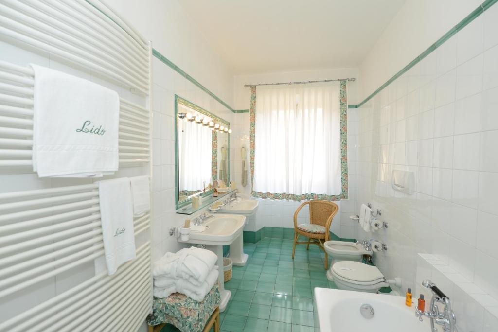 Standard Double Room,402545751:JPEG