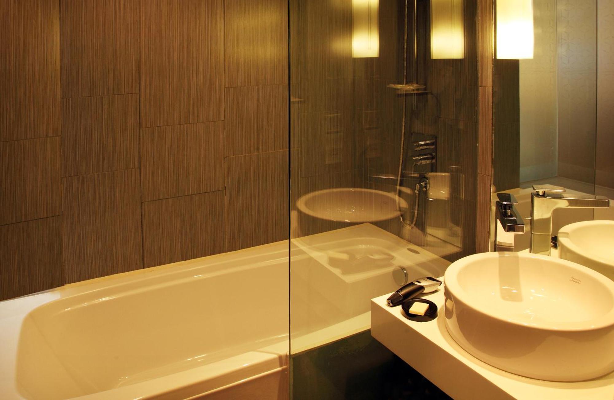 Classic Superior Double Room City View