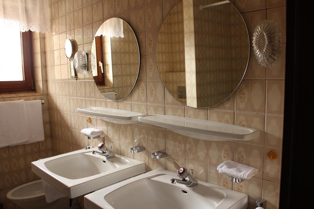 Double Room with Balcony South,194282458:JPEG