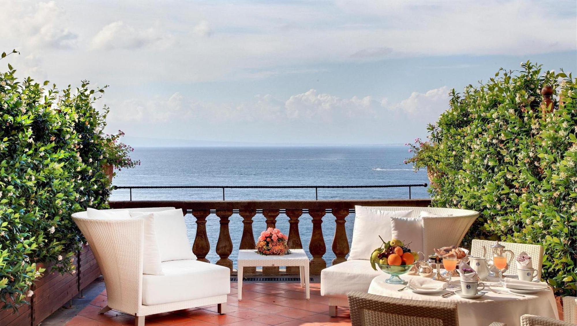 Junior Suite Deluxe Sea View