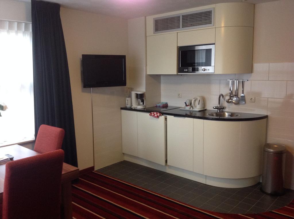 One-Bedroom Suite