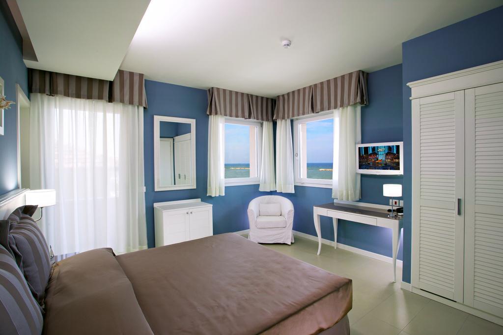 Triple Room,349608241:JPEG