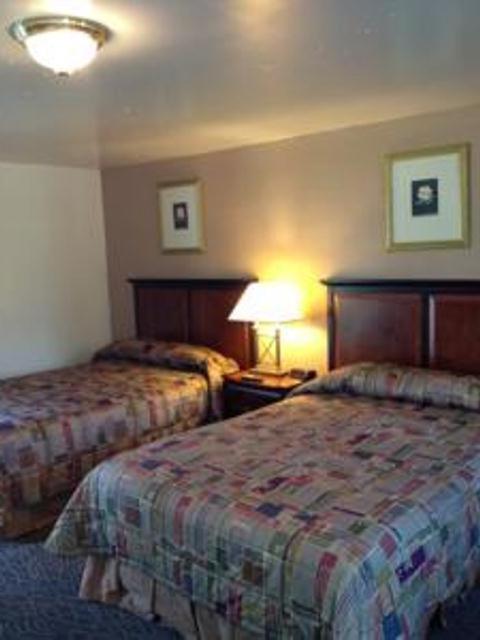 Double Room Two Double Beds Non-Smoking