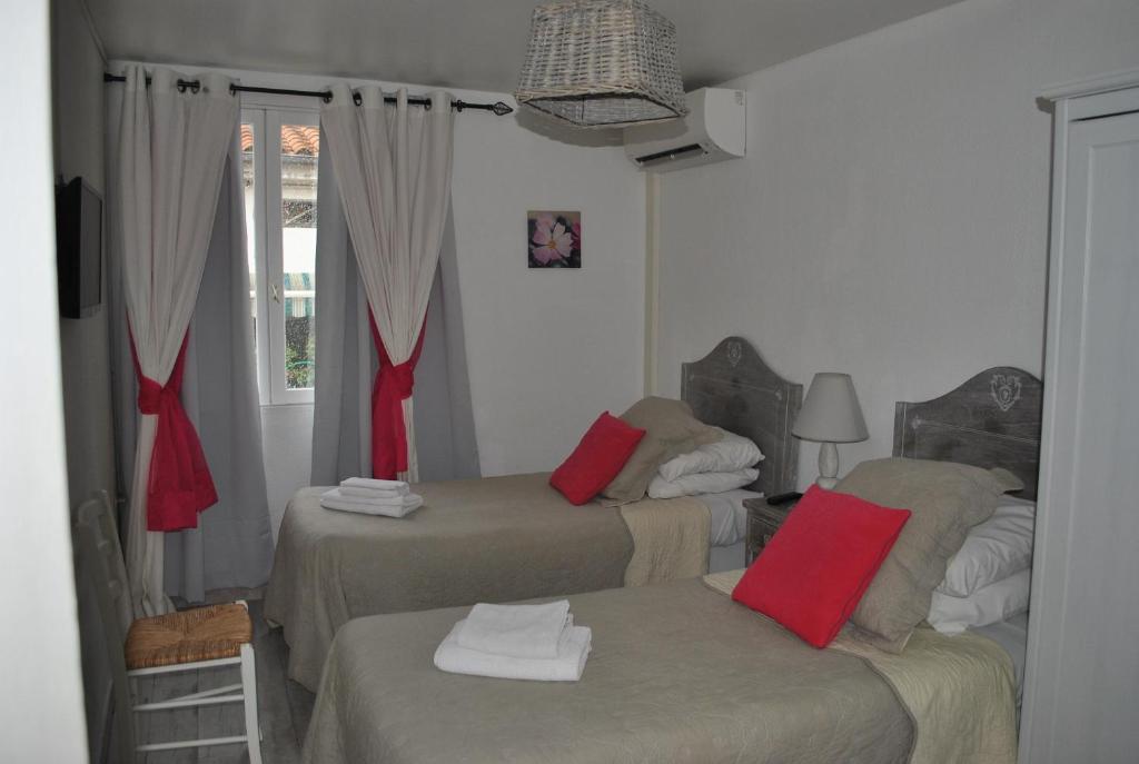 Twin Room
