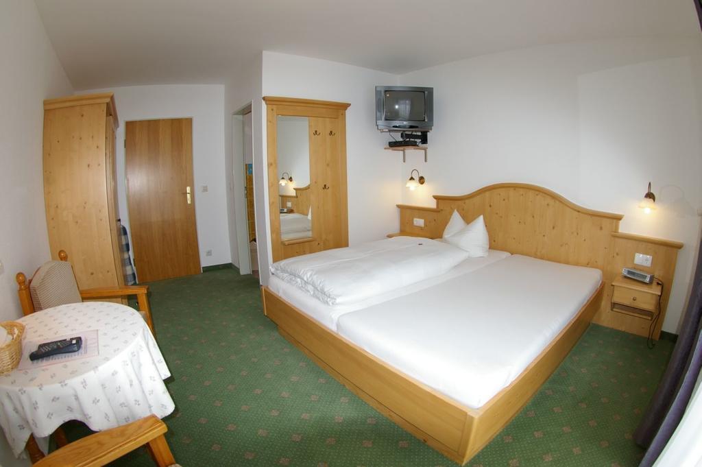 Double Room Terrace 11