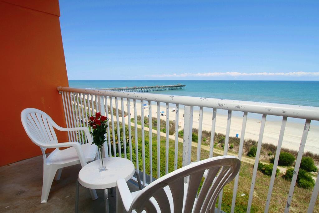 Oceanfront 2 Bedroom Balcony