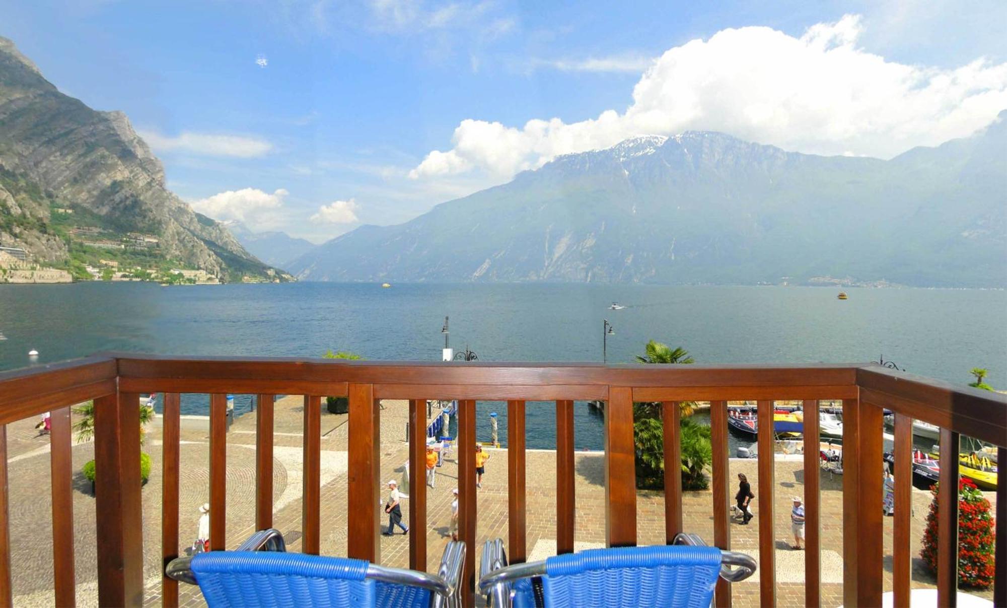 Comfort Double Room Balcony & Lake View