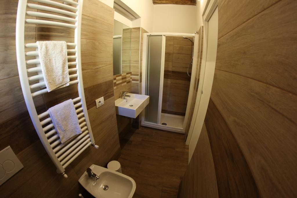Double or Twin Room Bathroom