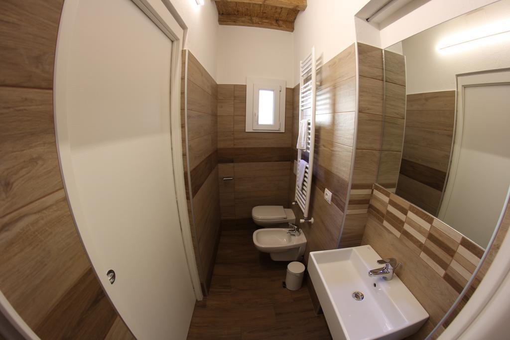 Double or Twin Room Bathroom