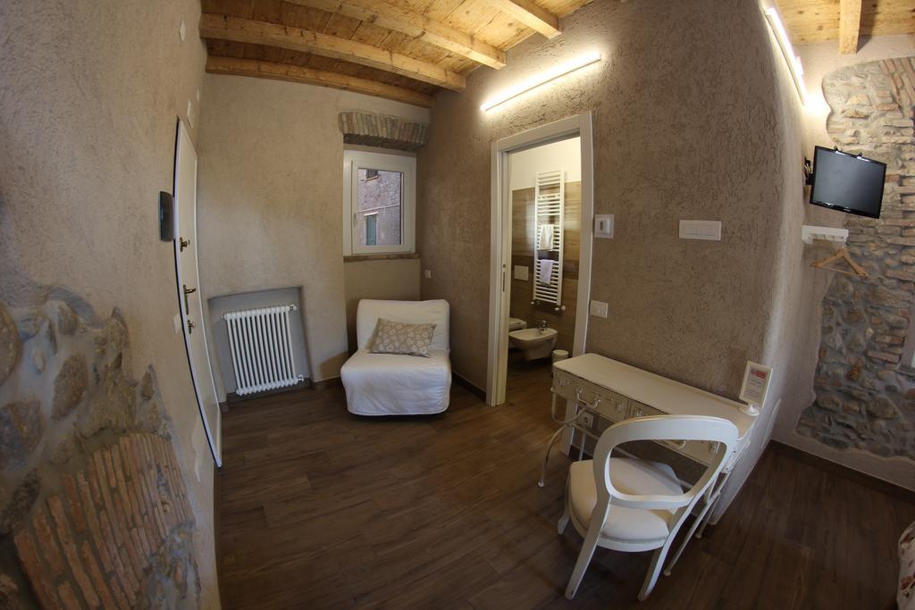 Double or Twin Room Bathroom