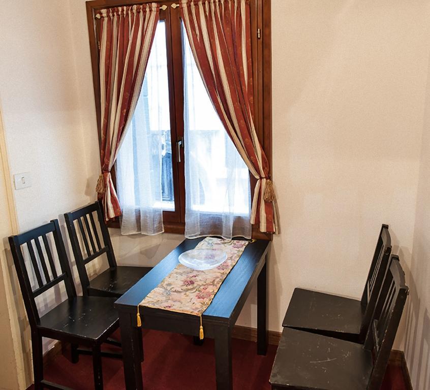 Junior Suite Canal View
