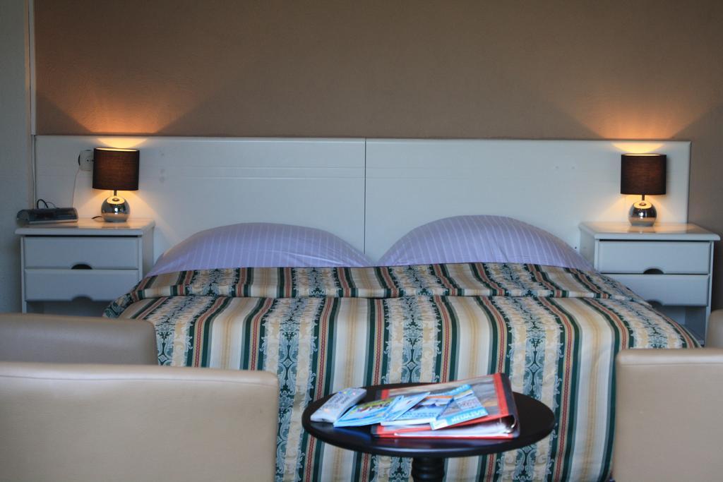 Standard Double Room,207354583:JPEG