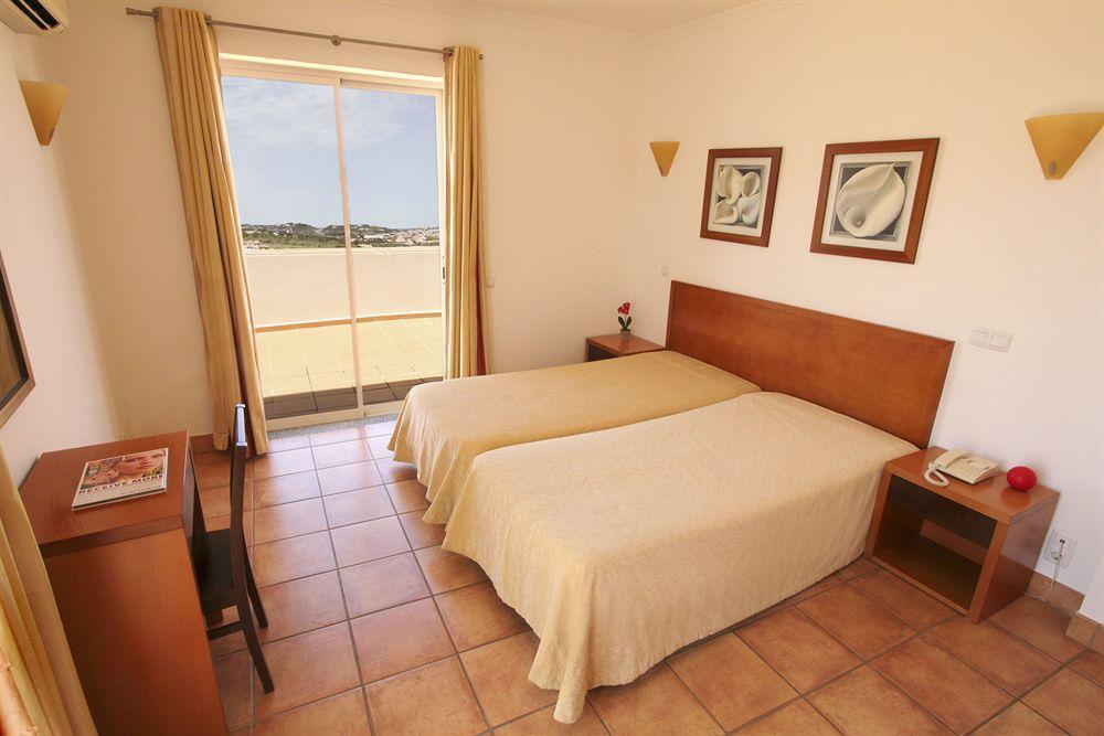 Three-Bedroom Apartment Sea View