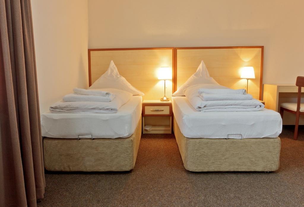 Twin Double Room Self Check after 1930 PM