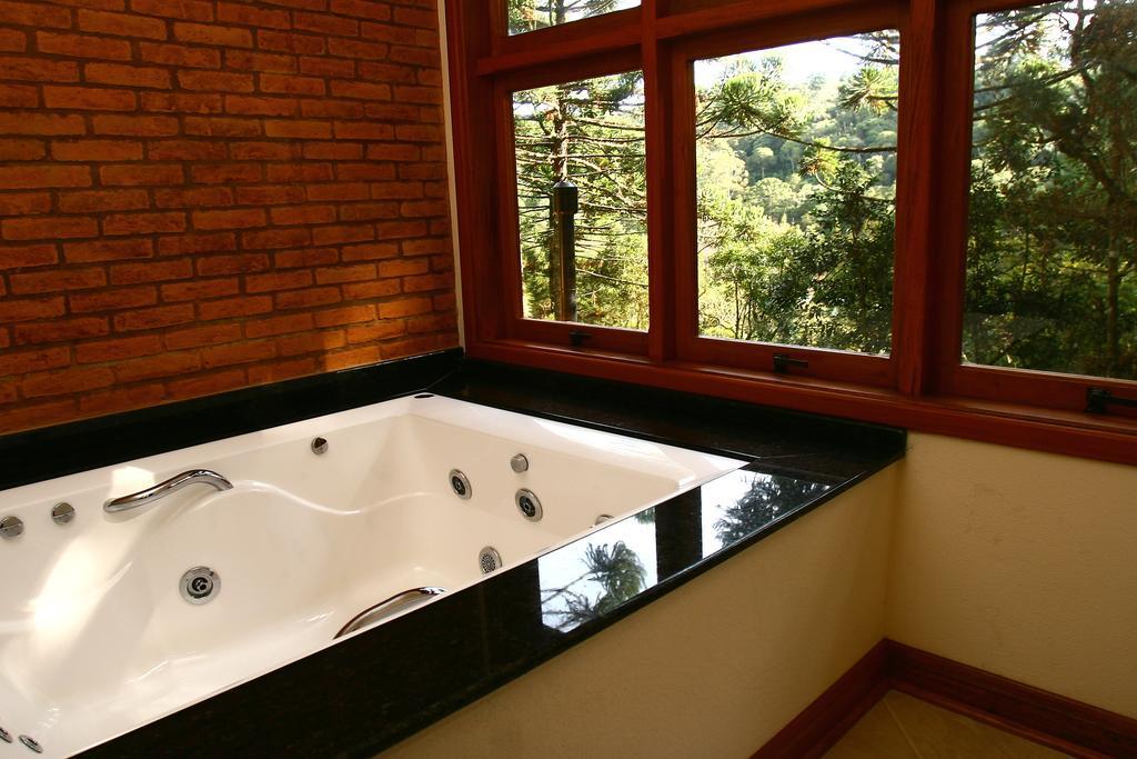 Luxury Chalet Hot Tub