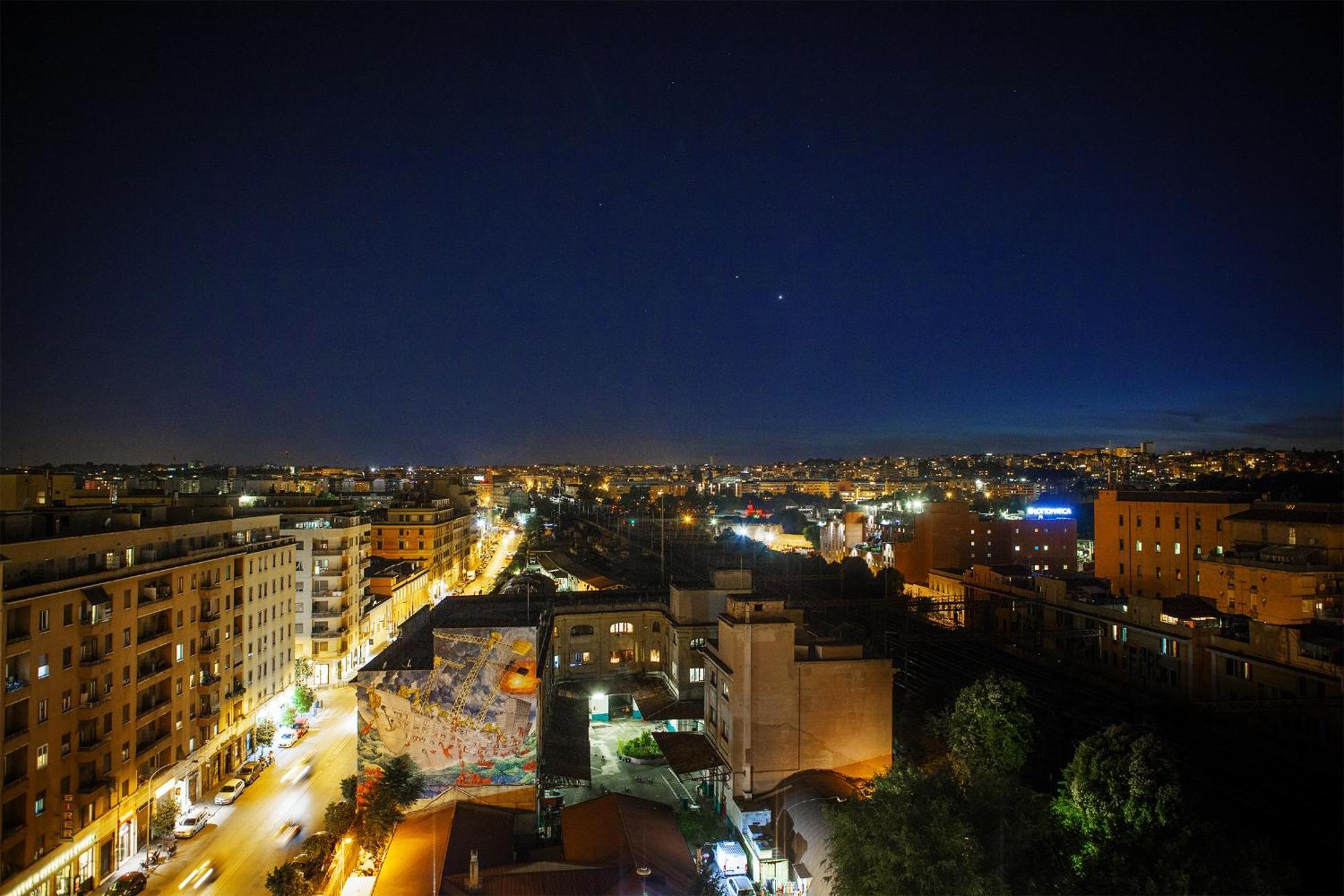 Deluxe Double Room with Balcony and Private External Bathroom,689735436:JPEG