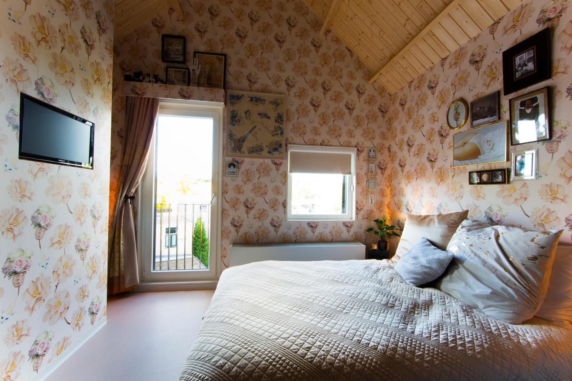 Small Double Room,1580720255:JPEG