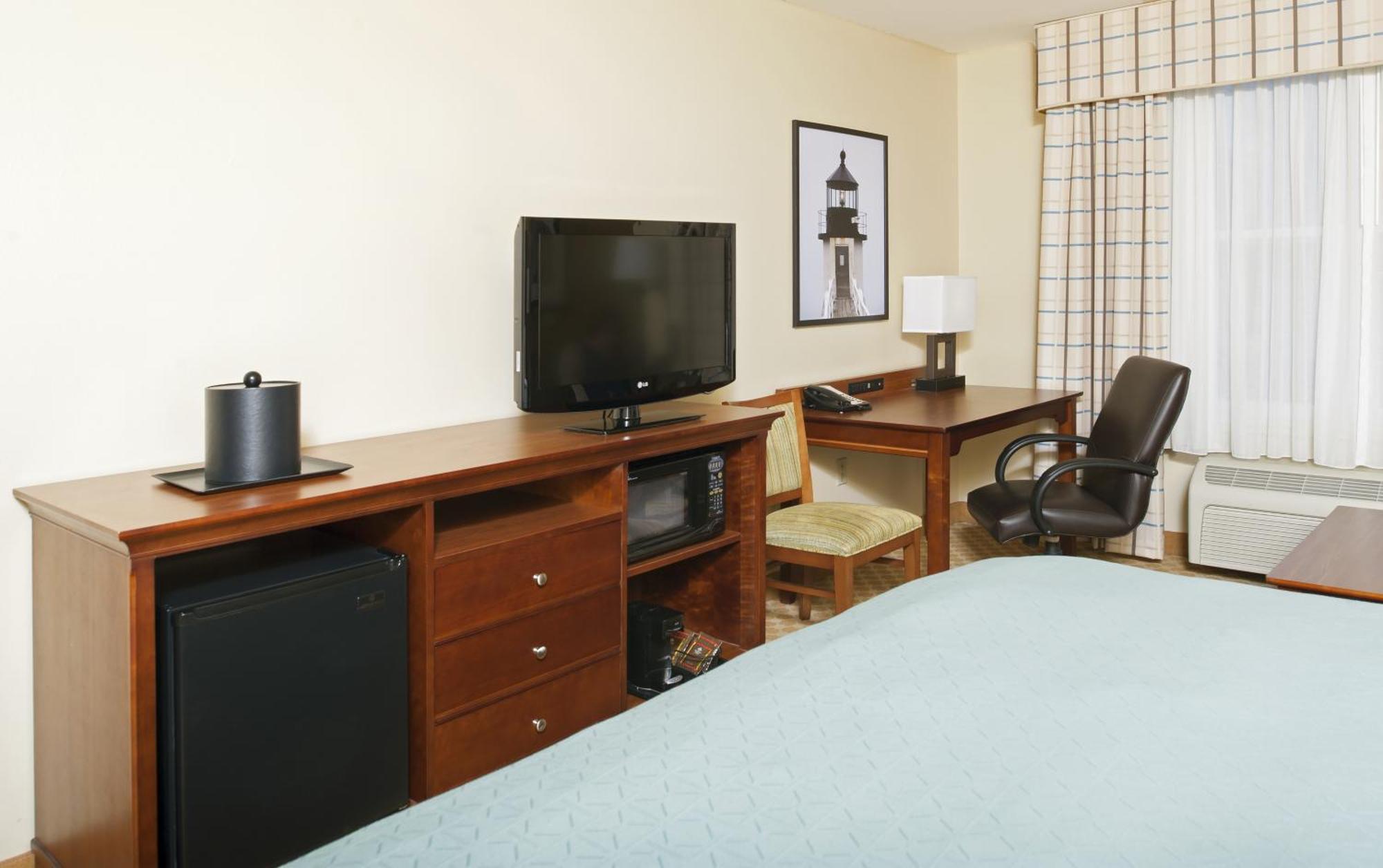 King Room with Sofa Bed - Non-Smoking