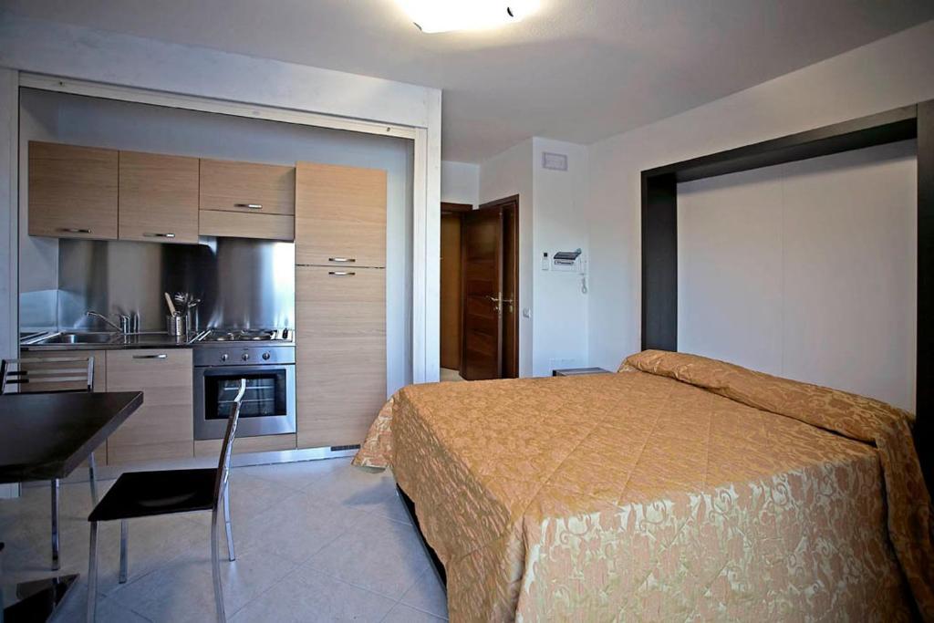 One Bedroom Apartment