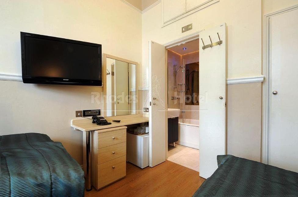 Deluxe Quadruple Room,21667452:JPEG