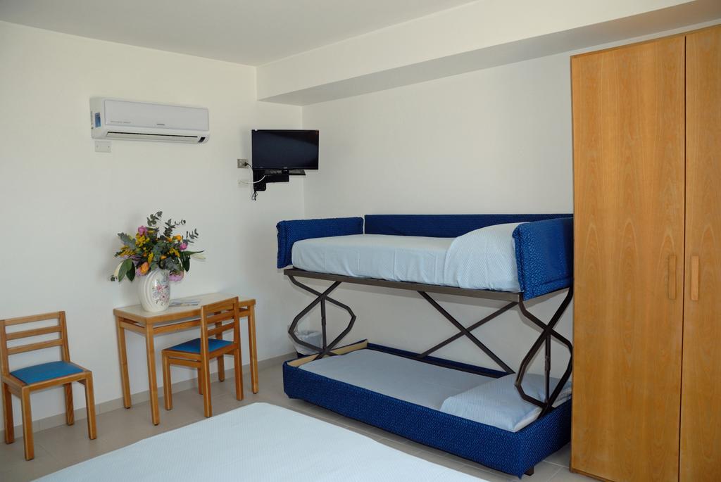 Quadruple Room,216105293:JPEG