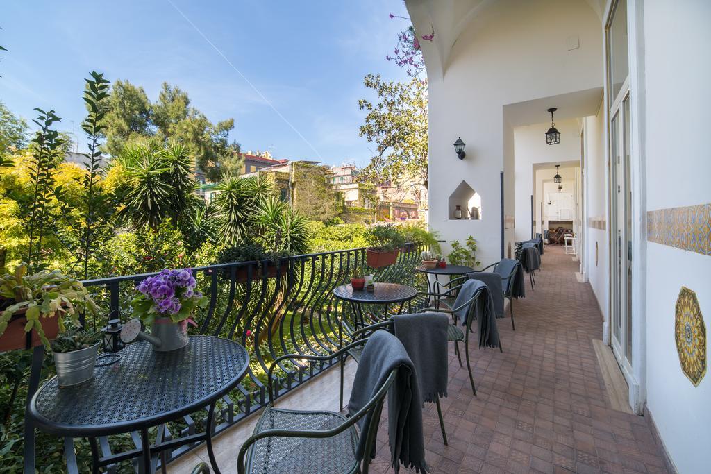 Double Room Balcony Garden View