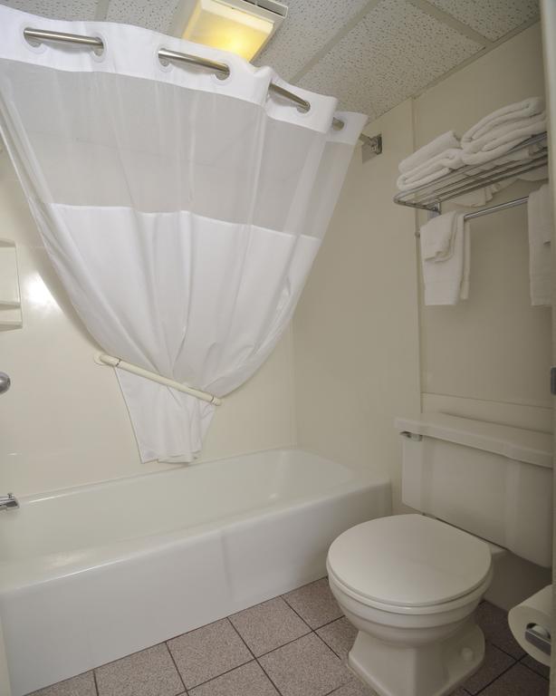 Double Room with Two Double Beds - Non-Smoking