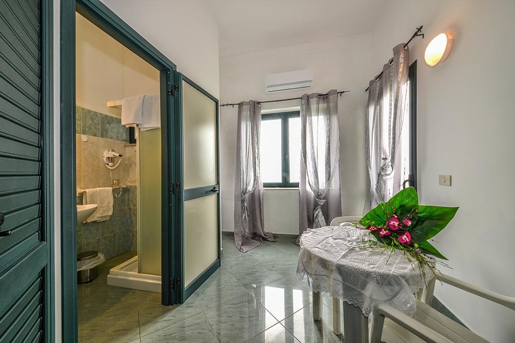 Large Double Room Balcony Sea view