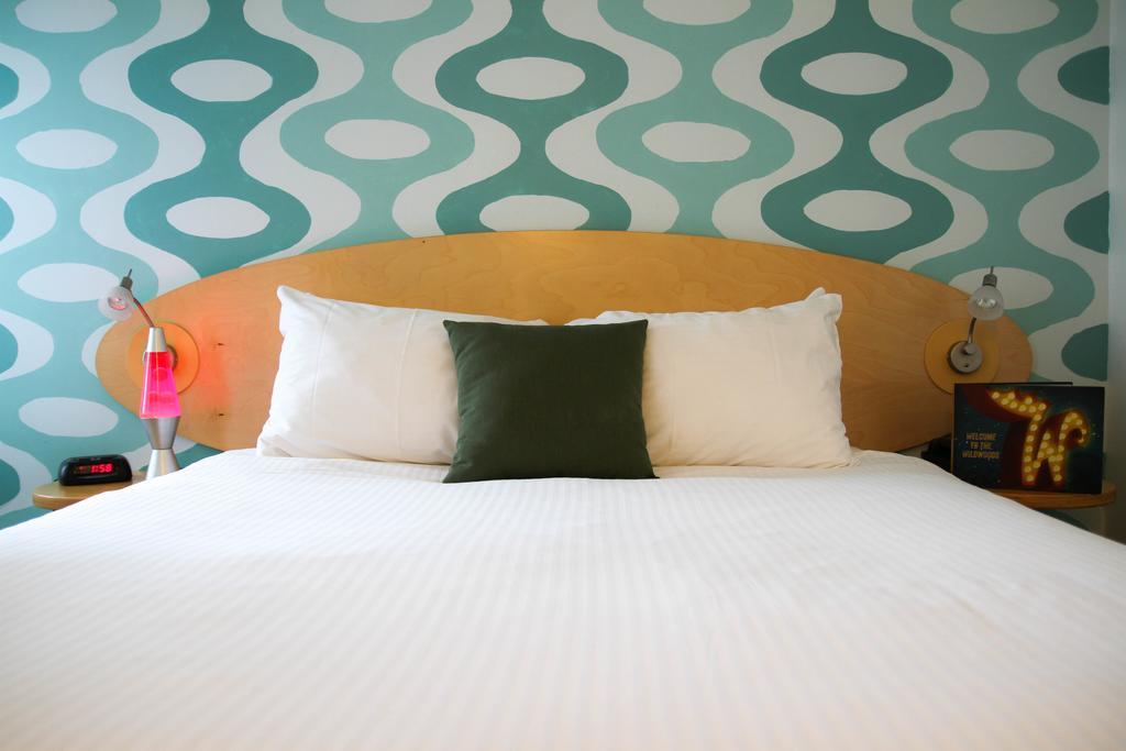 One-Bedroom Suite One King Bed