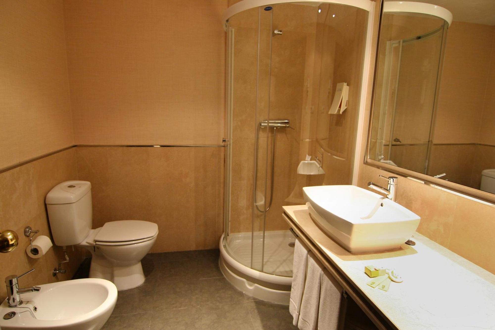 Triple Room (3 Adults)