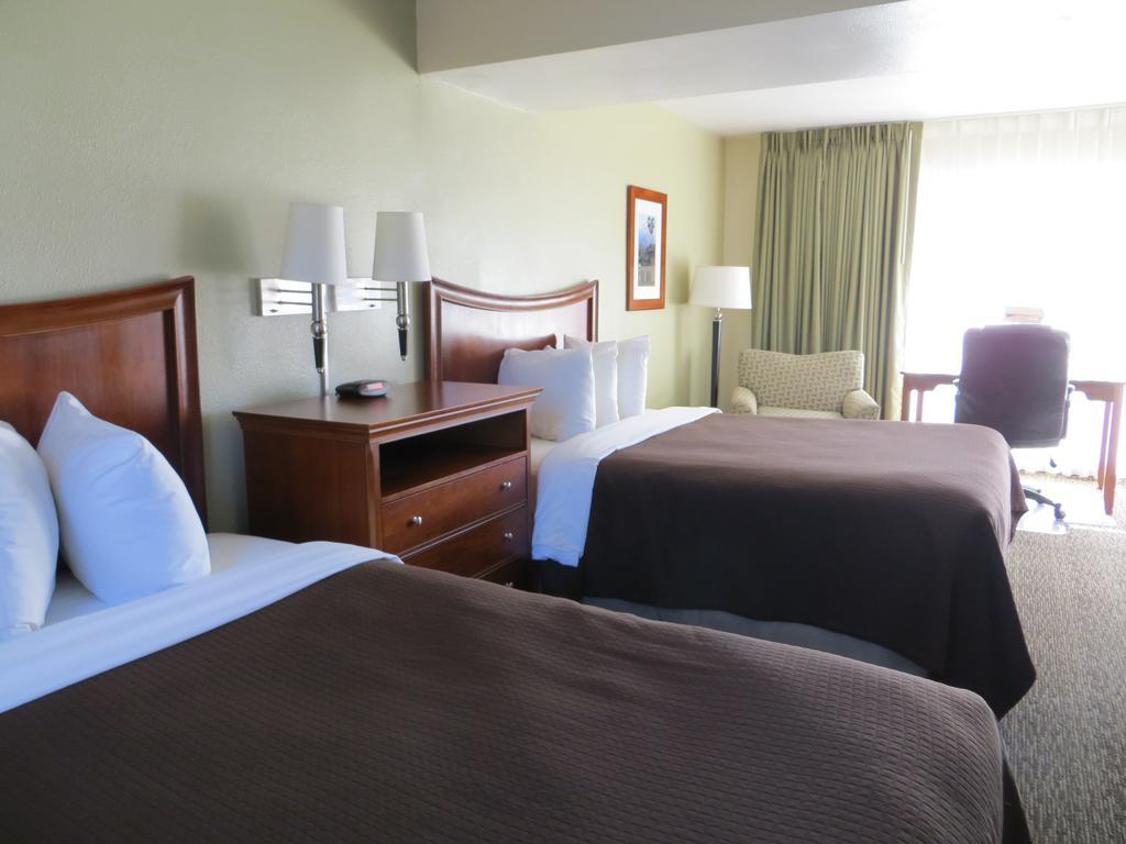 Queen Room Two Queen Beds