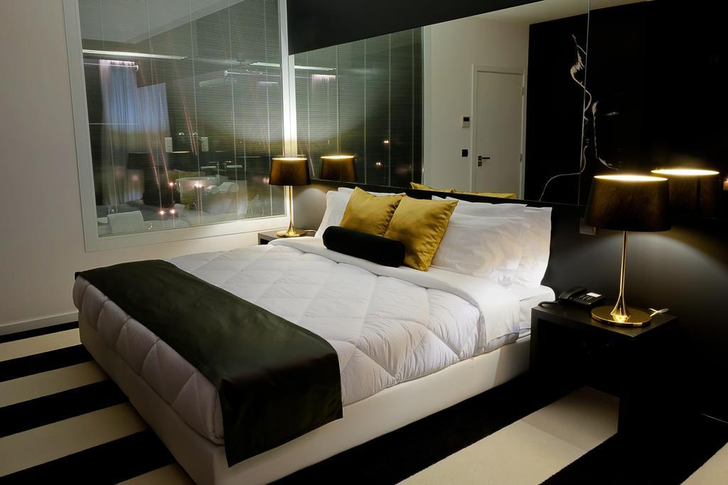 Double Room Shower