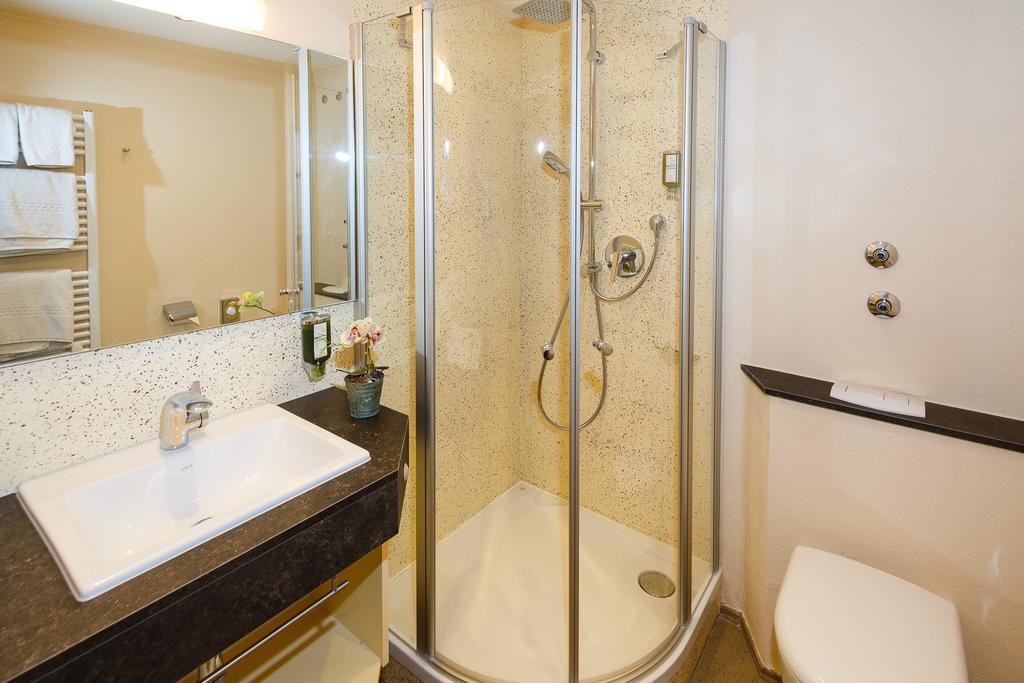 Double Room Mountain View