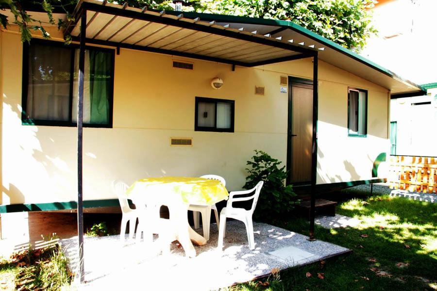 Mobile Home (4 Adults + 1 Child),654391578:JPEG