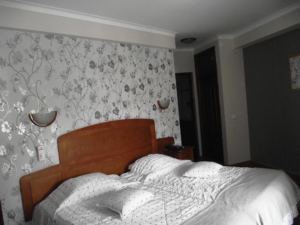 Double or Twin Room,224947103:JPEG