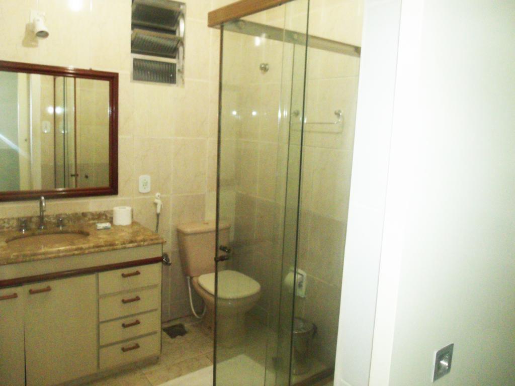 Standard Triple Room Air-Conditioning