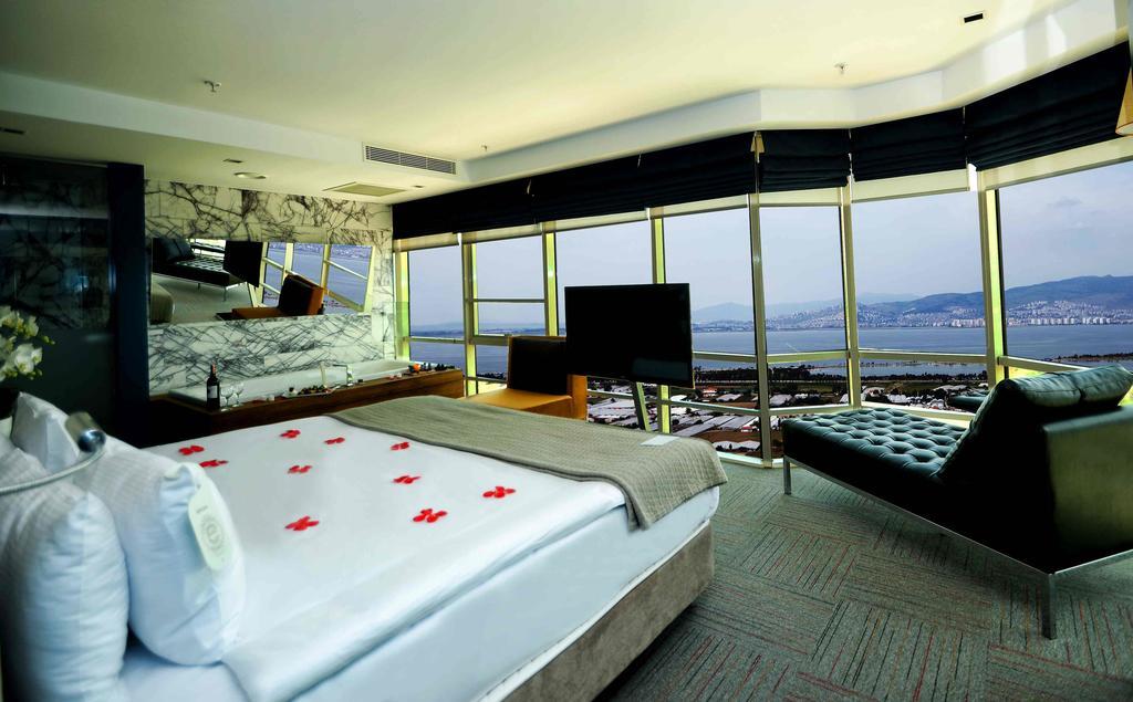King Suite Room Seaview