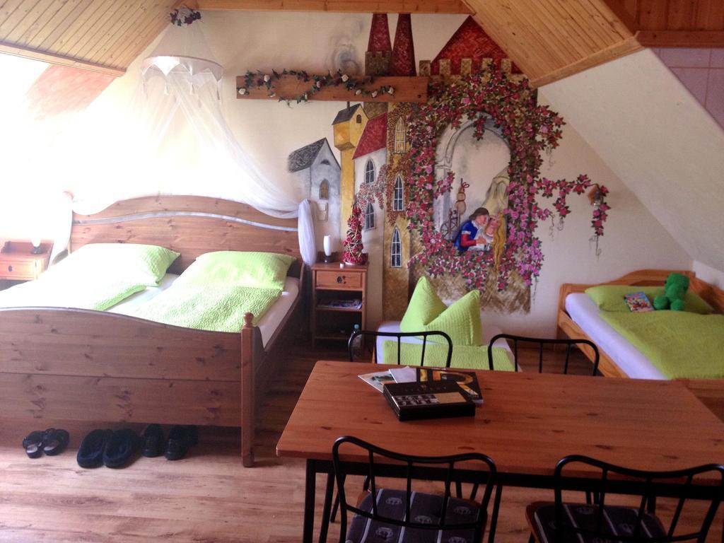 Family Room Garden View