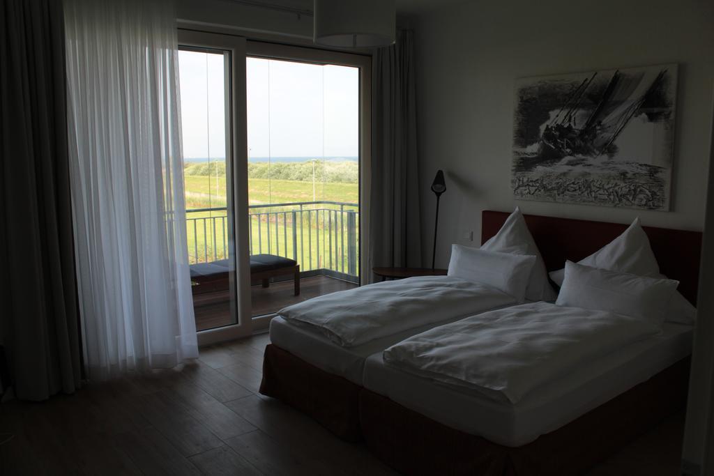 One-Bedroom Apartment Partial Sea View