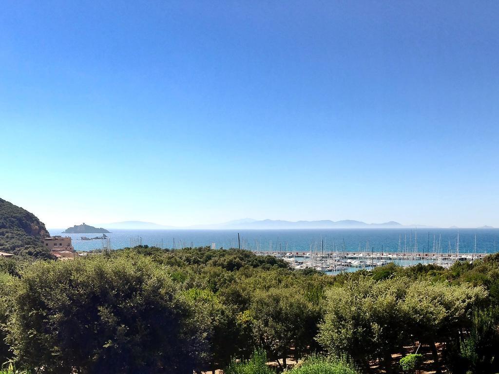 V Ocean View Room 1 king bed Non Smoking