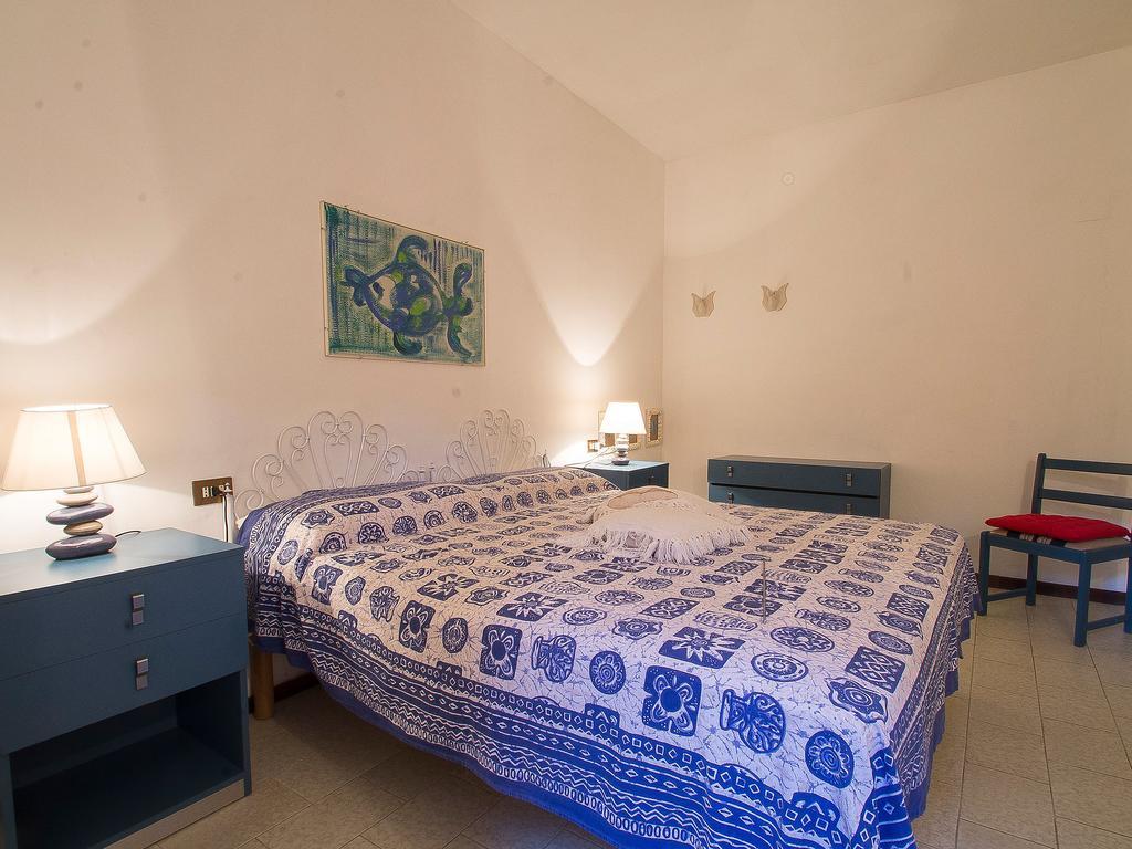 V Ocean View Room 1 king bed Non Smoking