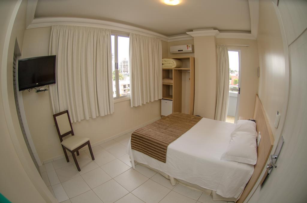 Quarto Duplo