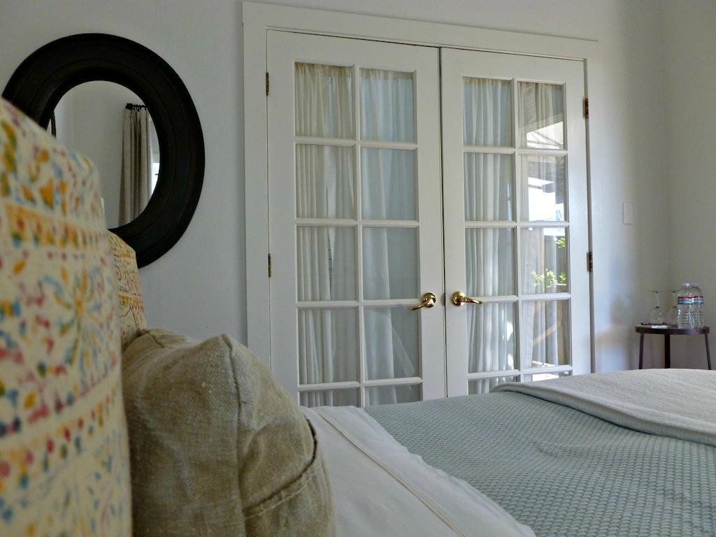 Queen Room Garden View