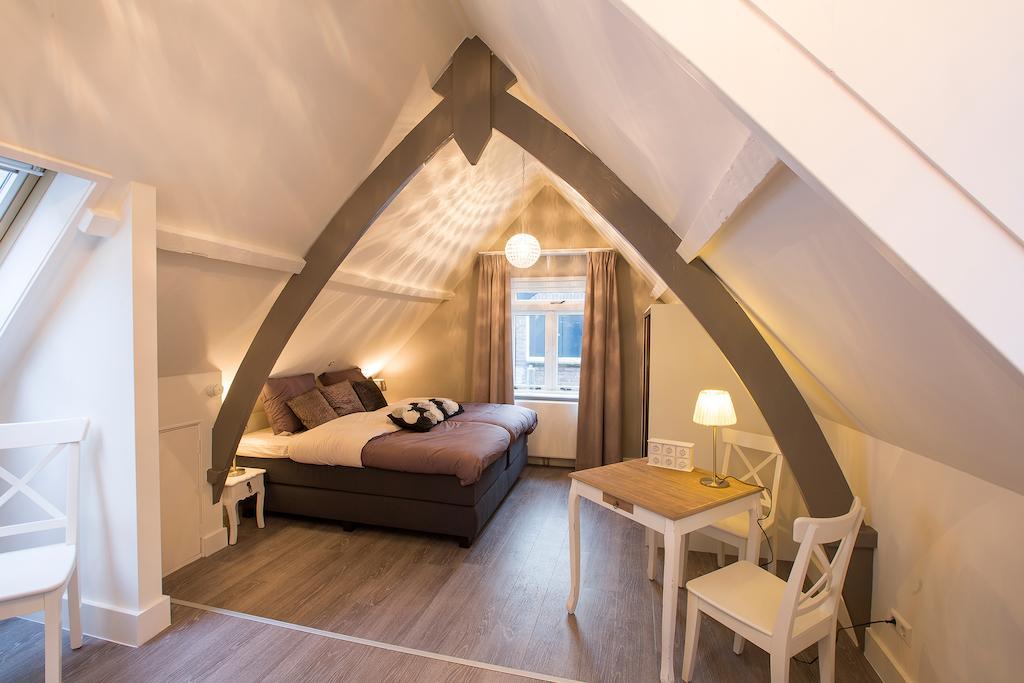 Triple Room Private Bathroom