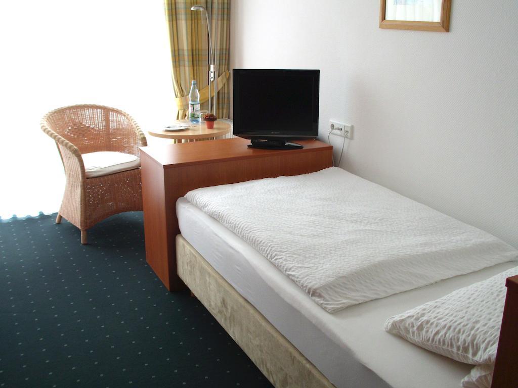 Single Room Balcony