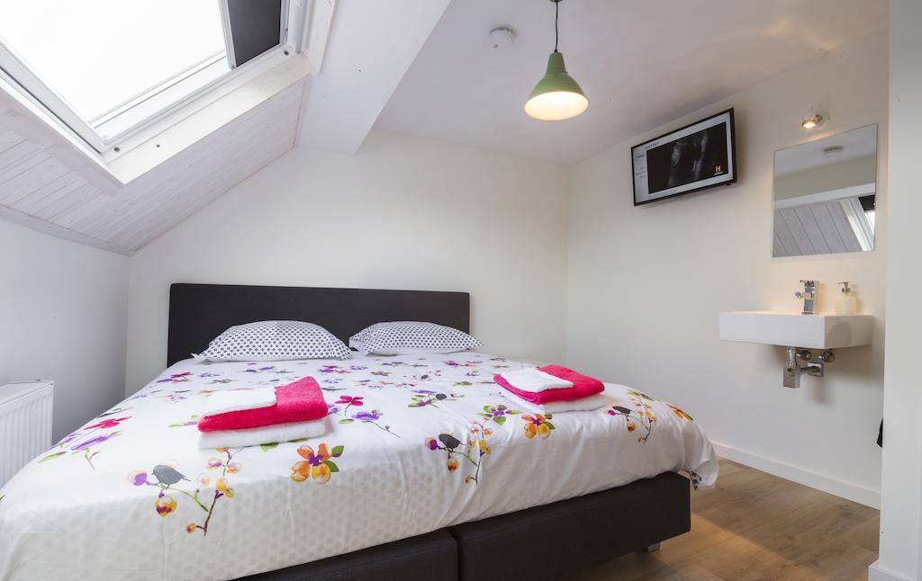 Eenpersoonskamer met Gedeelde Badkamer