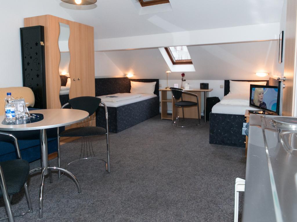 Studio Apartment