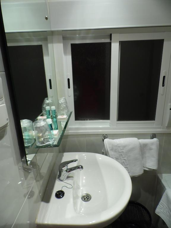 Habitación Individual con baño privado externo