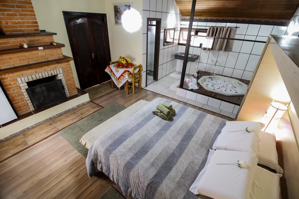 Suíte com Banheira de Hidromassagem