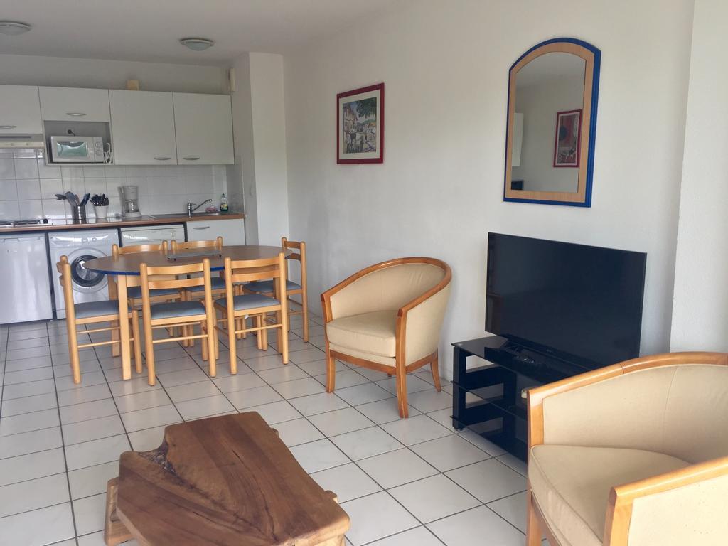 Apartment 3 Bedrooms Golf Side